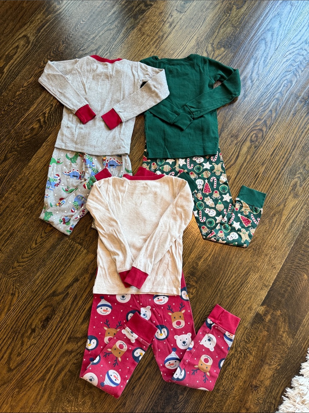 Gymboree holiday PJs - Picture 3 of 3